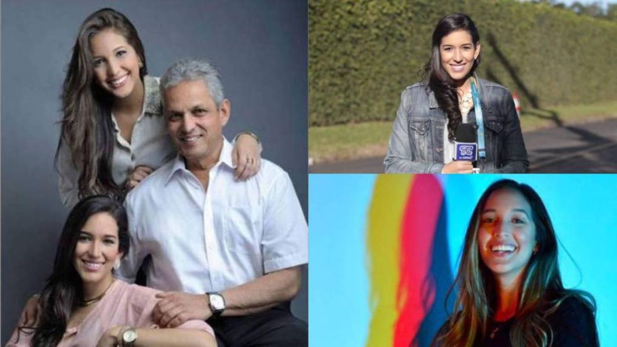 Reinaldo Rueda tiene dos hijas y un varón: Alejandra, Carolina y Juan David. Está casado con Genith.