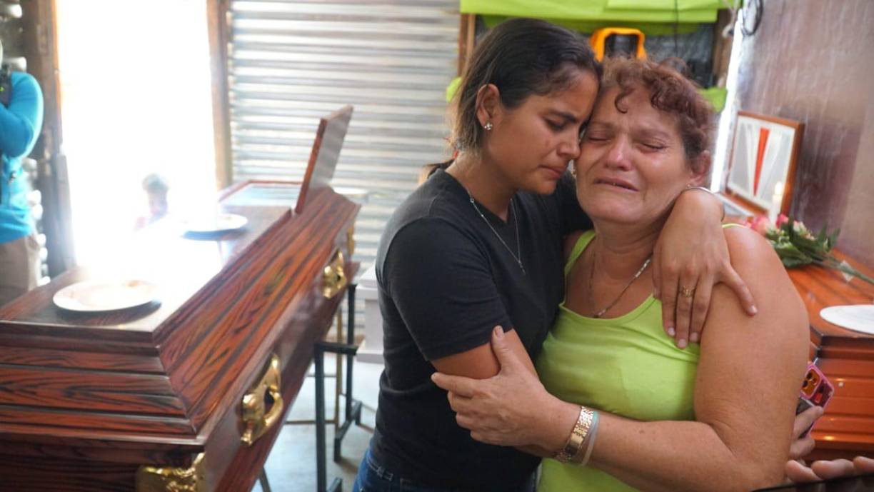 ”Siento que mi corazón se me sale al ver a mi familia ahí”, dijo entre lágrimas la madre de Jerson. 