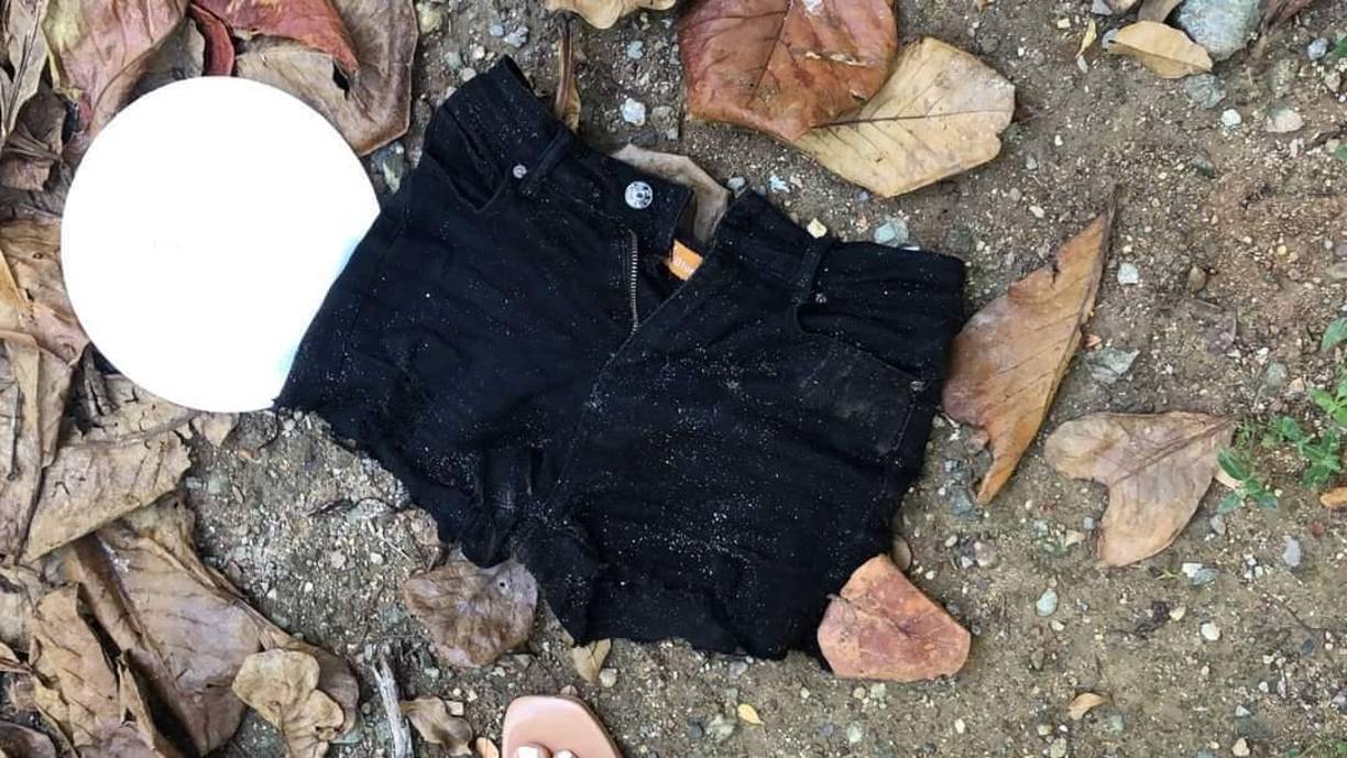 El lunes 8 y martes 9 de enero la búsqueda se intensificó. Este short de una de las jóvenes fue encontrado horas previas de hallar los cadáveres.