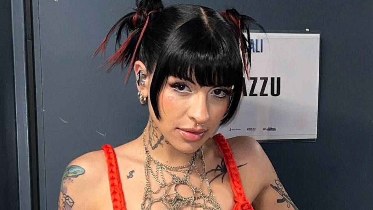 Este proceso que no ha sido fácil para la artista, estaría siendo facilitado por un galán que ha estado cerca de ella, apoyándola en sus intenciones de retomar de lleno la música. ¿Quién es este misterioso afortunado?