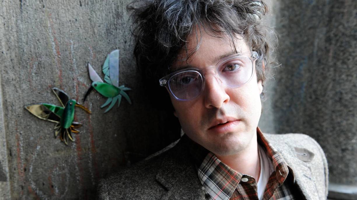 Los ex novios que se le conocen públicamente a Kick son el hijo del cantante Paul Simon, Harper Simon, con quien sostuvo un romance de 2013 a 2014.