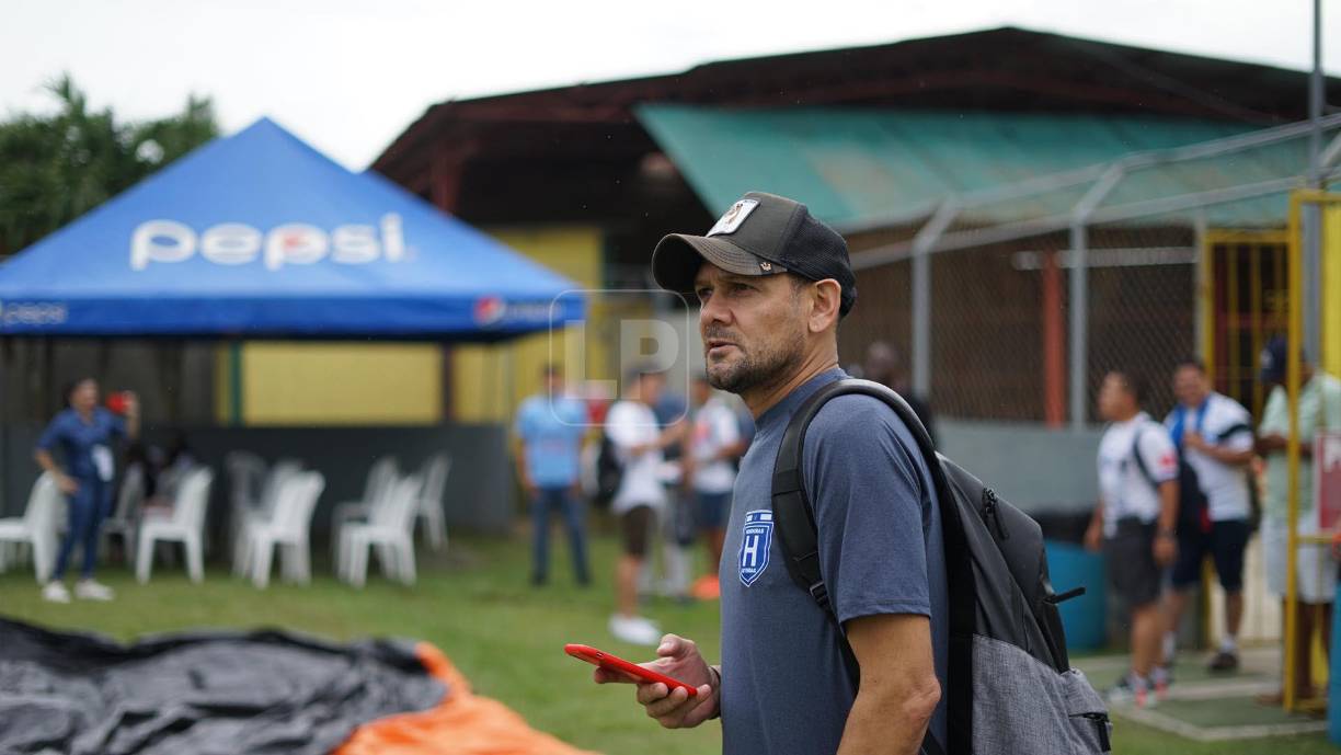 José Luis “Flaco” ´Pineda fue uno de los que acudió al evento y formó parte en el equipo de las leyendas de Honduras.
