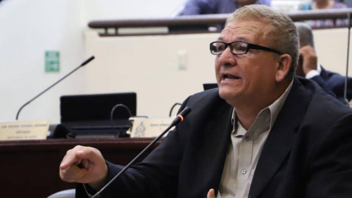 Esta acción ha sido comunicada por el legislador oficialista Edgardo "El Chele" Castro, quien ha prometido una serie de medidas de presión para asegurar que estas demandas sean atendidas.