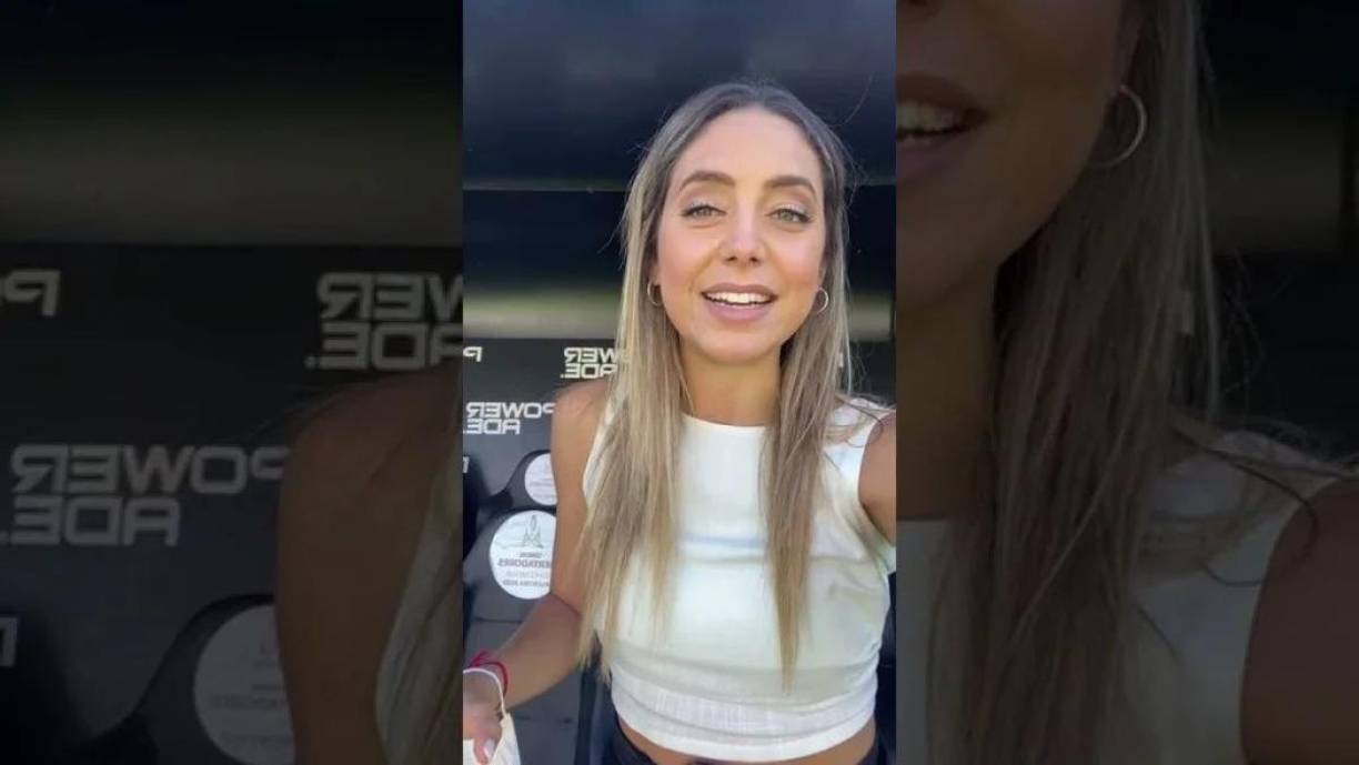 La comunicadora estaba realizando un reportaje y un hombre qatarí la dejó subir a su espectacular auto Lamborghini.