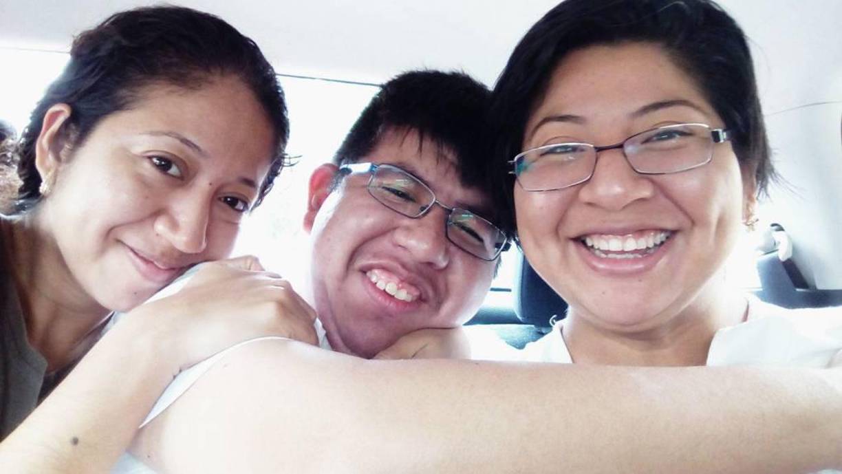 El vicepresidente nacional de la Asociación Mexicana de Estudiantes de Enfermería, <b>Omar Galván</b>, expresó su pesar y recordó a Judith como una persona alegre y dedicada. 