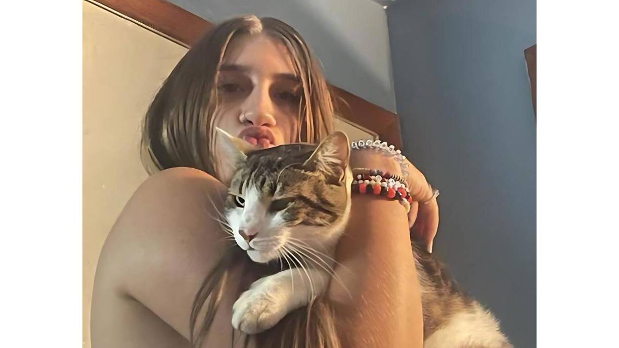 Horas después, su mejor amigo, Sky Korbut, se convirtió en su agresor.