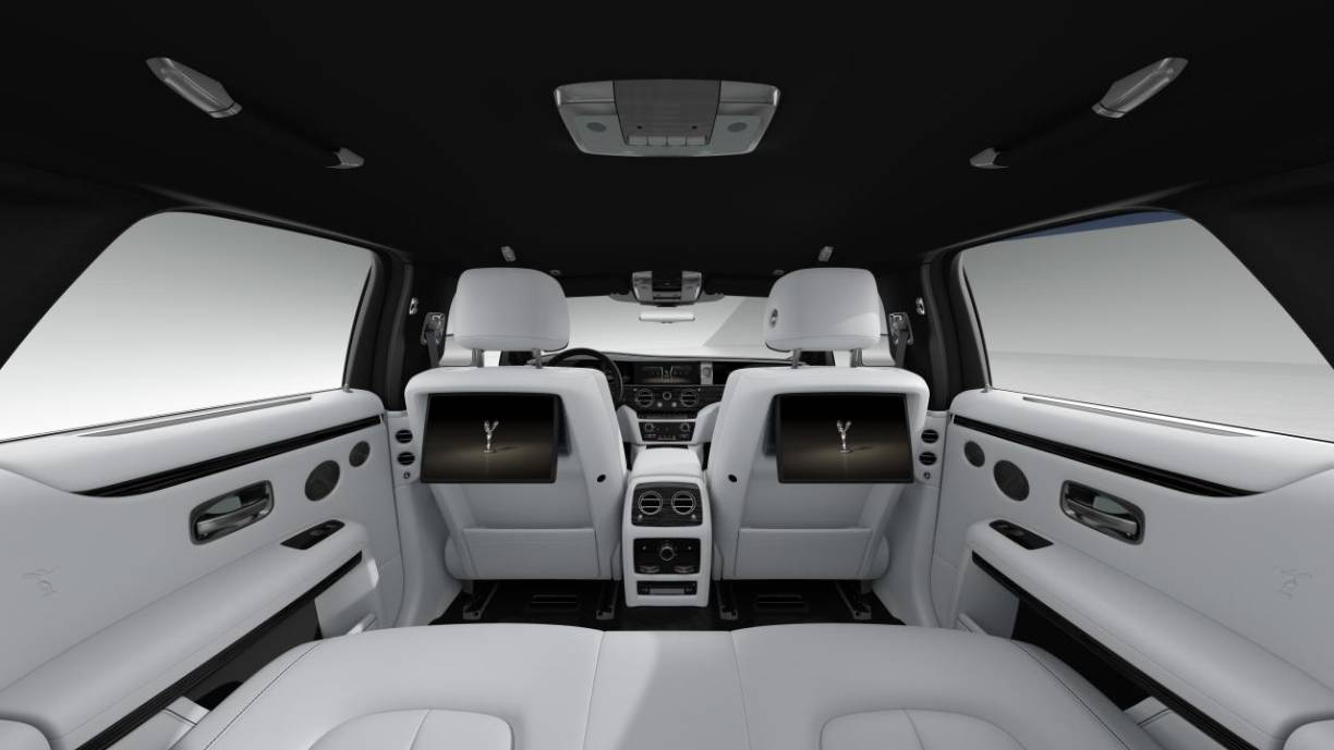 Así de espectacular es el interior del vehículo que compró Teófimo López.