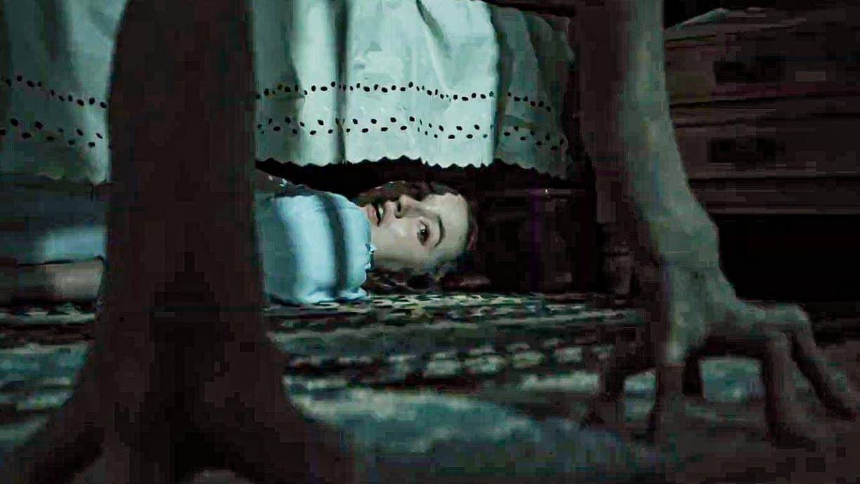 Este filme dura una hora y media, fluyendo de manera adecuada, manteniendo siempre el suspenso sin caer en escenas forzadas o de shock sólo para alargar el tiempo del corte. Algo que últimamente ya no se ve, ya no digamos en el cine de terror, sino en el cine en general.