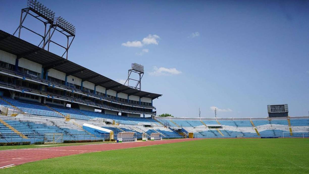 El marcaje de la cancha del estadio Olímpico se hará este martes.