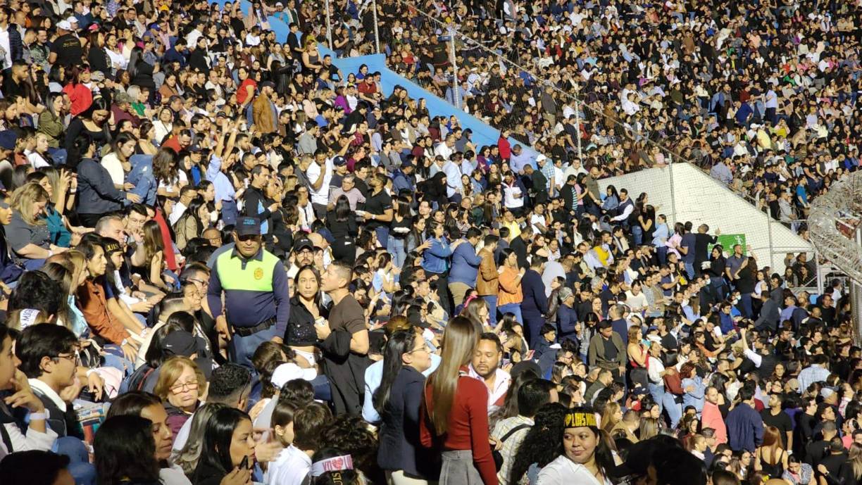 Más de una década después de que “Ahora te puedes marchar” fue coreada con total efusión por el público de Honduras, Luis Miguel, conocido como el “sol de México” regresa este viernes 2 de febrero. 