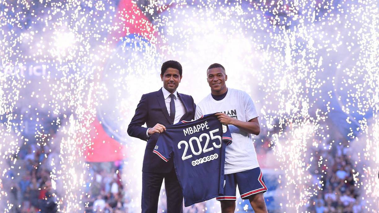Nasser Al Khelaifi hizo oficial que Mbappé decidió quedarse hasta el 2025 con el PSG rechazando de esta manera al Real Madrid.