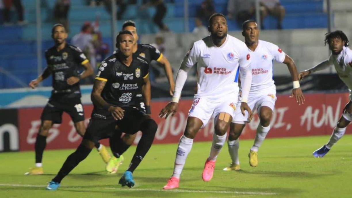 También estuvo presente en el duelo entre el Olimpia y CAI, en donde igualaron 1-1 en el Estadio Nacional Chelato Uclés.
