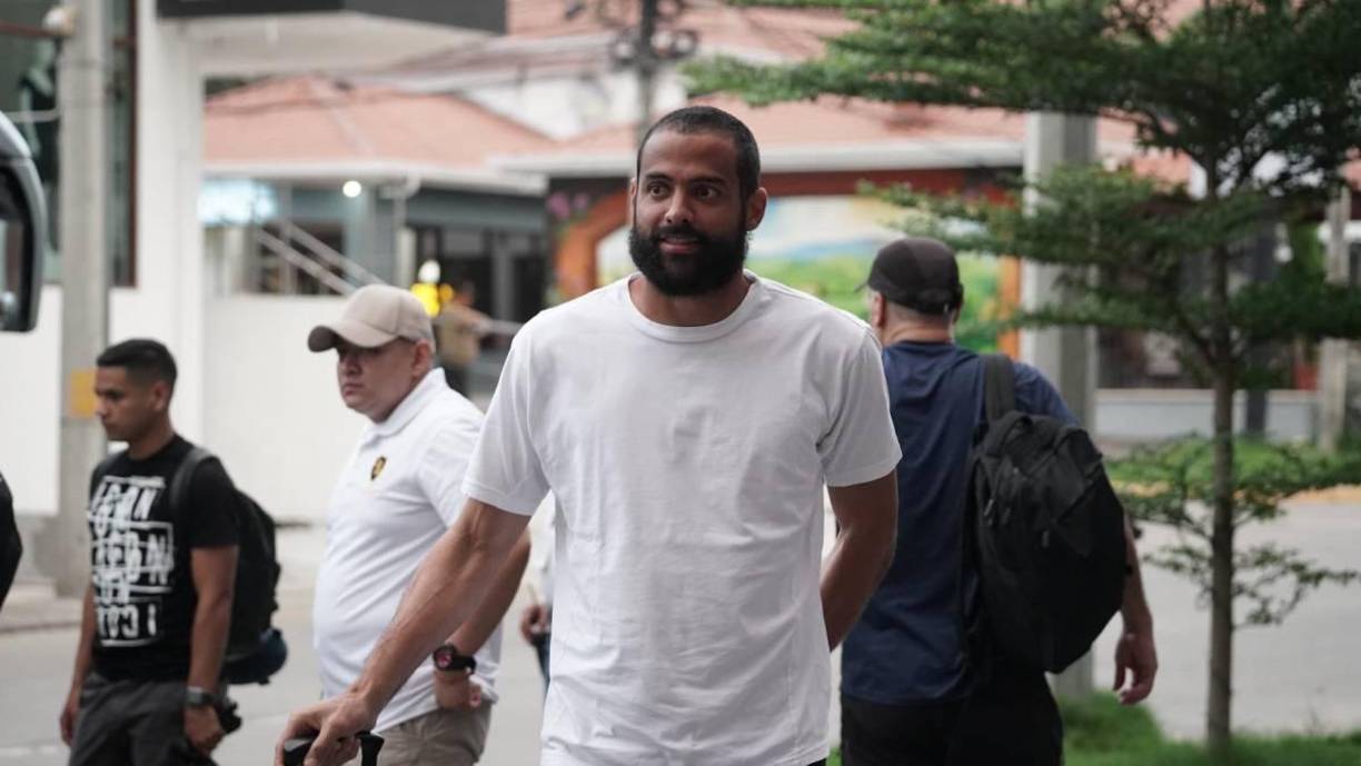 Otro de los integrantes del conjunto albo que también dijo presente fue el arquero Edrick Menjívar.