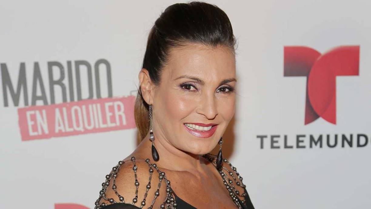 Alba Roversi ha protagonizado varias producciones como Virginia, El retrato de una canalla, Las amazonas, Los Donatti, Esa muchacha de ojos café, Inmensamente tuya, Fabiola, María María, La traidora y Piel.