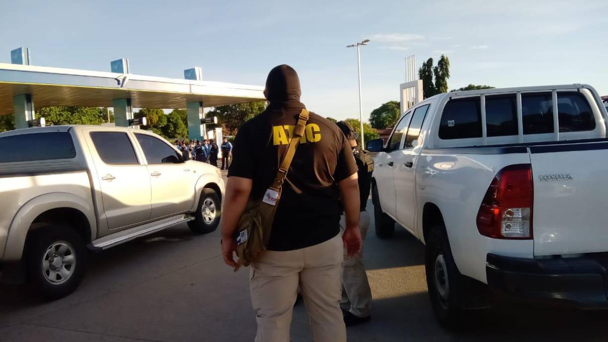 El MP detectó que “Los Olanchanos” tienen conexiones y operan en otros países de la región, llegando hasta México y Colombia; en mayo de 2022 una de las presuntas integrantes de esta banda fue requerida en Honduras cuando pretendía viajar hacia Costa Rica con la cantidad de 14,700 dólares, de los cuales no pudo justificar su procedencia, por lo que se le decomisaron.