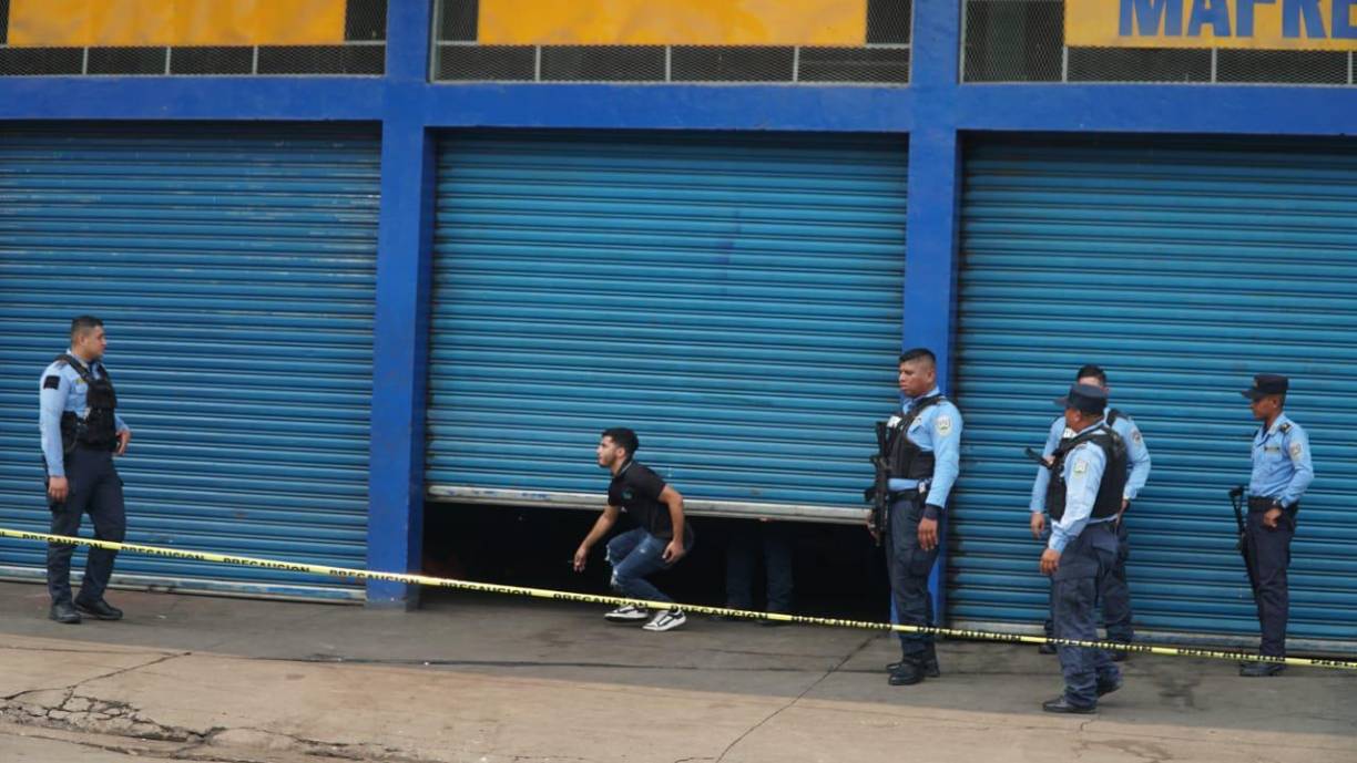 Castillo fue al taller de fricciones para que le cambiaran los frenos de su vehículo. 