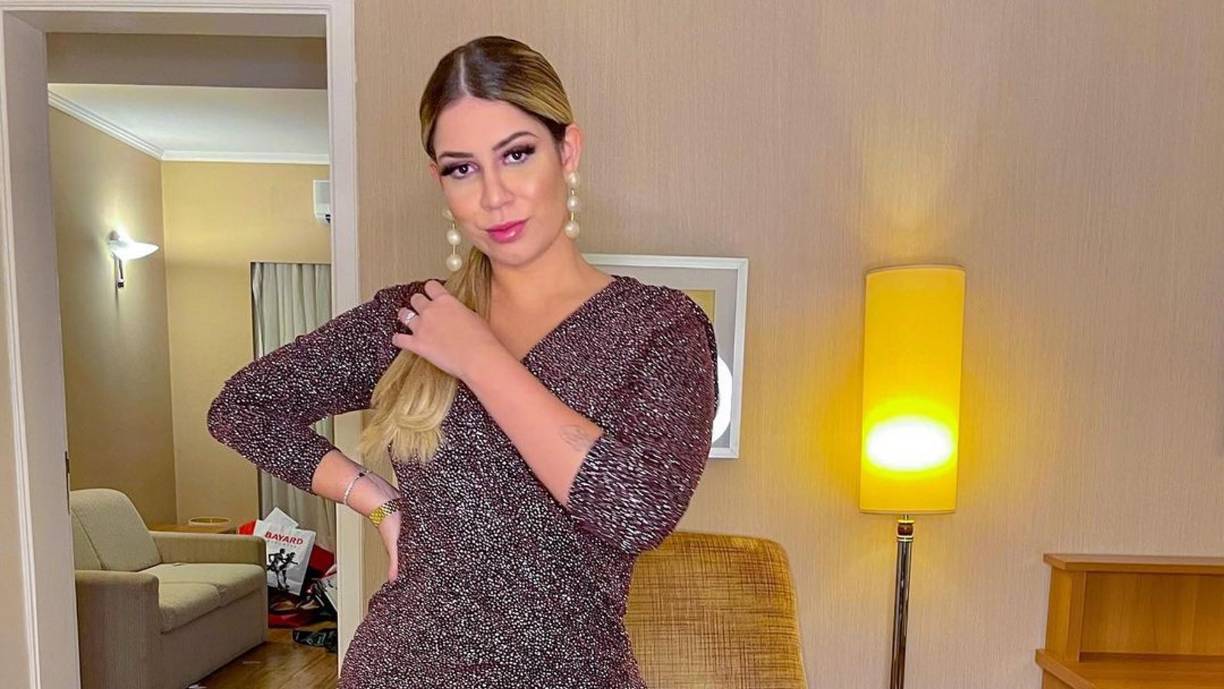 Mendonça era una de las principales exponentes del género “sertanejo” en Brasil, una suerte de música “country” brasileña, extremadamente popular en el país. 