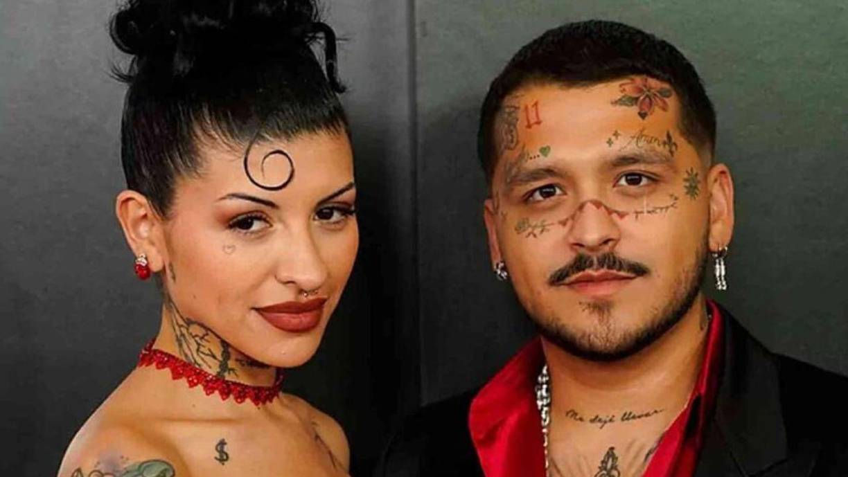 La relación entre Nodal y Aguilar comenzó después de que Nodal terminó su relación con Cazzu, cantante argentina, ambos afirmaron que seguirán manteniendo una relación amigable y respetuosa por su hija Inti.