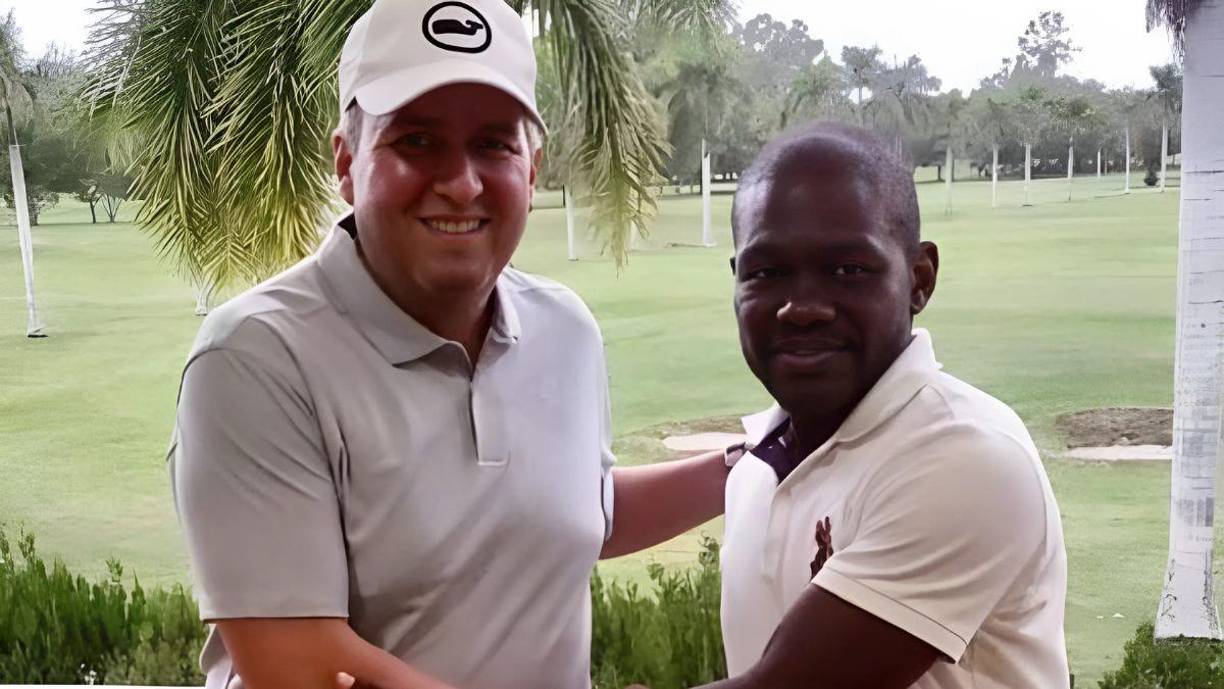 “Estoy en una etapa diferente. Si bien es cierto que he participado en una contienda buscando una diputación, hoy las cosas cambian porque estoy viendo el producto del buen trabajo que realiza nuestra presidenta, <b>Xiomara Castro</b>, en pos de nuestra juventud”, expresó Núñez.