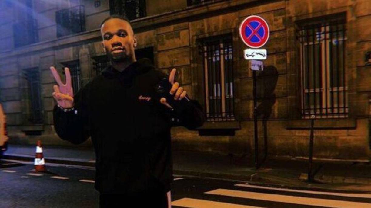 El hijo de Drogba pidió permiso para viajar a Francia para realizar unos exámenes de Secundaria. Pero desafortunadamente nunca más volvió. 