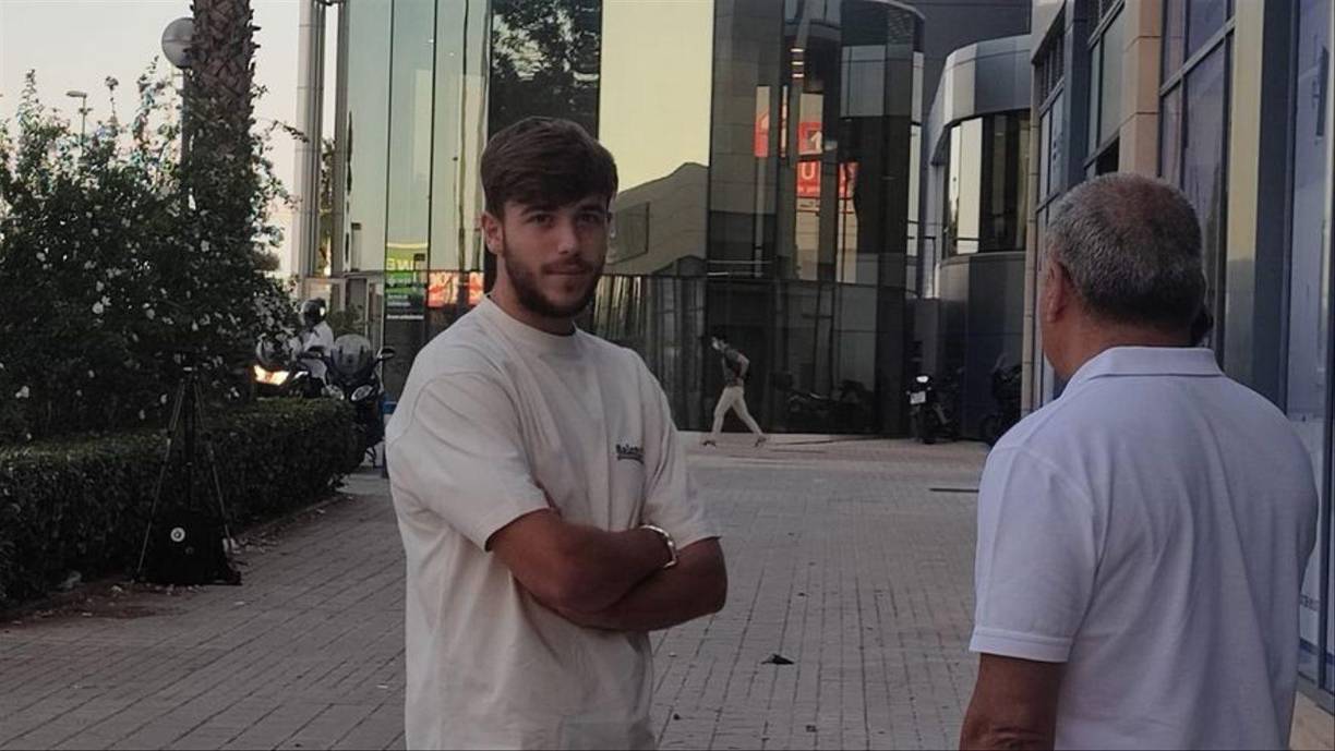 Nico González ya es del Valencia. El canterano del Barça ha pasado revisión y se incorporar como jugador ché en calidad de cedido. No habrá problema para que juegue el domingo y dará tiempo a formalizar la inscripción.