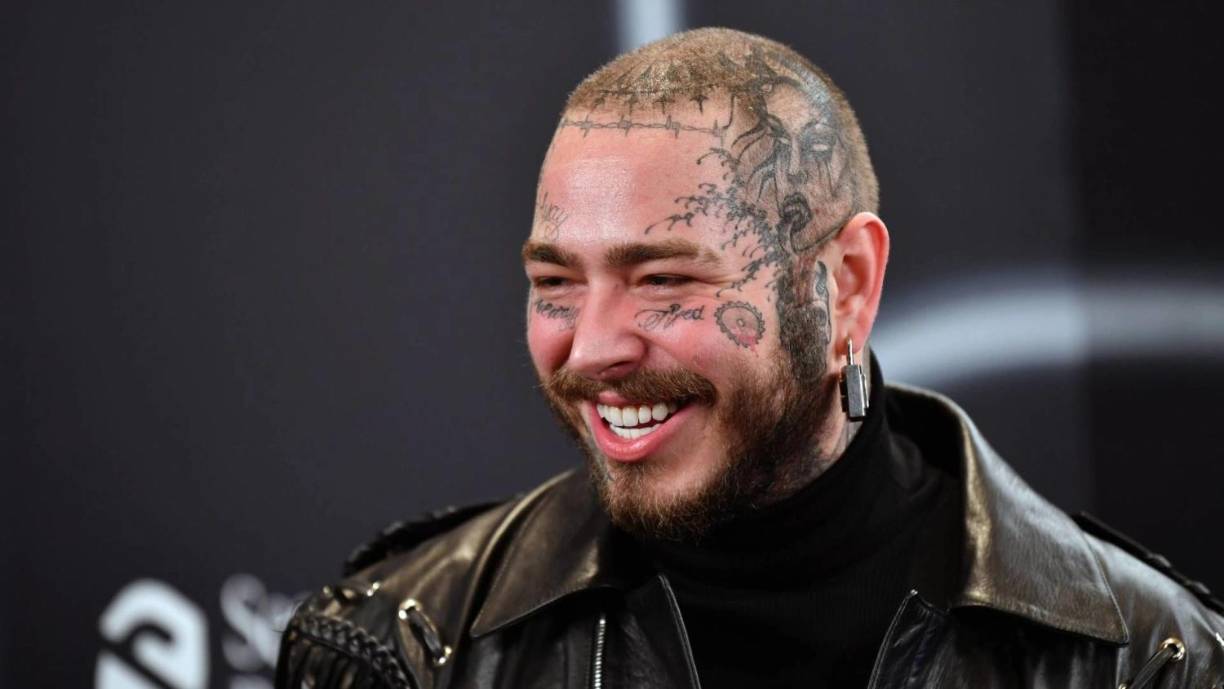 Post Malone, ocho veces certificado con diamante y nominado al Grammy, ofrecerá su versión de “America the Beautiful”. Desde su irrupción en 2015, la extensa lista de éxitos de Post Malone incluye “Rockstar” (con 21 Savage), “Sunflower (Spider-Man: Into The Spider-Verse)” (con Swae Lee), “I Fall Apart”, “Psycho” (con Ty Dolla $ign), “White Iverson”, “Better Now” y más.
