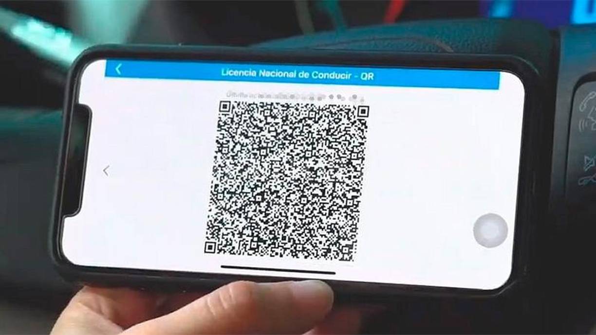 La Dirección Nacional de Vialidad y Transporte (DNVT) anunció que comenzará a emitir licencias de conducir digitales ante la problemática de impresión de permisos físicos en Honduras. 