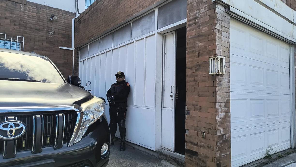 El jefe de la SAT ya había advertido durante la semana que el Ministerio Público estaba investigándolo después de dar a conocer el sistema de corrupción ejecutado durante el Gobierno de Giammattei.