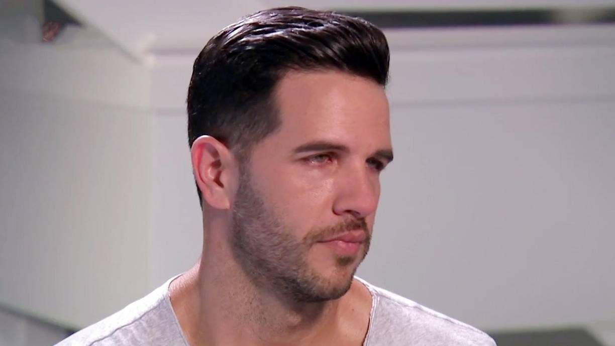 Entre lágrimas, Yisus dijo adiós a Despierta América y así se despidió de cada uno de sus compañeros: Francisca Zampogna-Méndez, Jéssica Rodríguez, Karla Martínez, Satcha Pretto, Raúl González, Jomari Goyso y Alan Tacher.