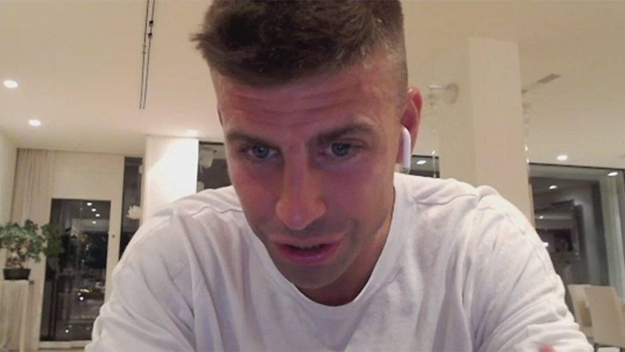 La prensa española señala que Piqué ha continuado realizando fiestas tras su separación con Shakira e inclusive “está desatado”. 