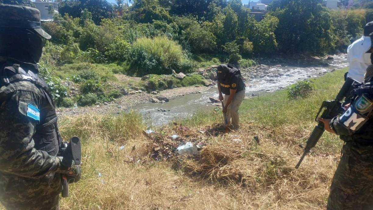 La última vez que alguien los vio fue cerca del afluente, dicen los vecinos.