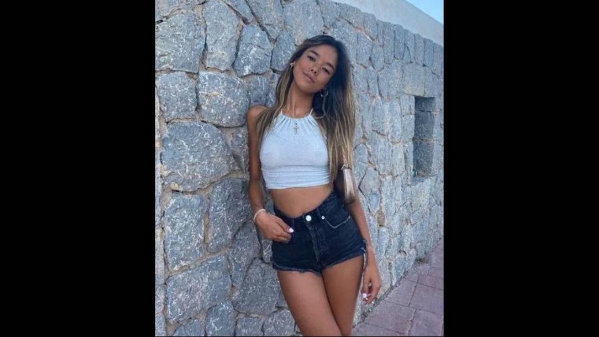 “Toda Barcelona sabe que se liaron hace dos o tres años y que él le escribe para volver a hablar”, han asegurado varios testigos al programa de Telecinco.