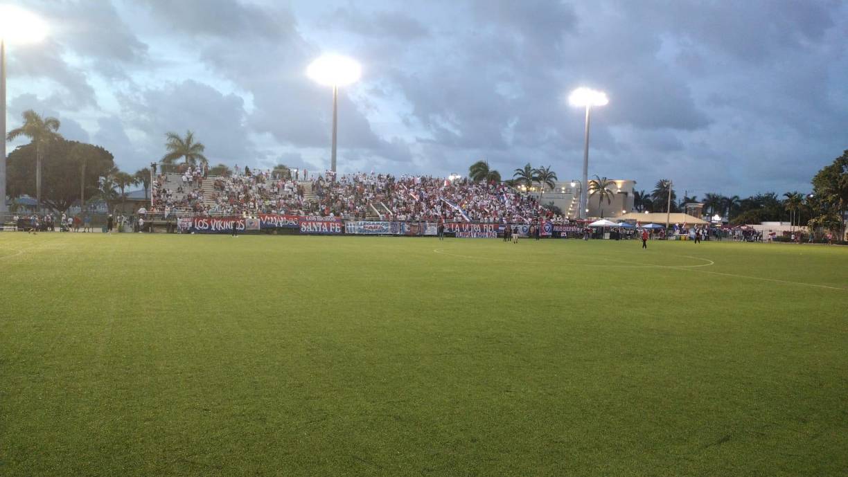 La Ultra Fiel llenó el estadio Milander Park (Florida).