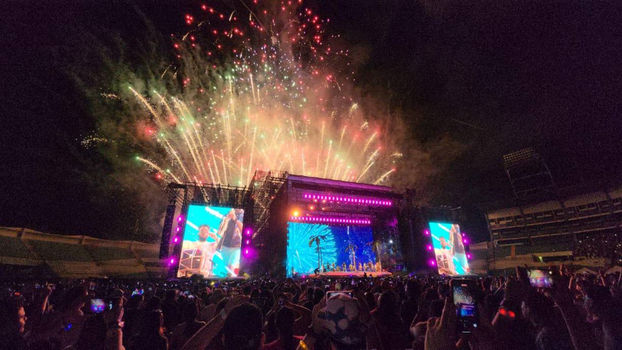 El agradecimiento provocó algarabía y todos comenzaron a gritar “Benito, Benito, Benito”.