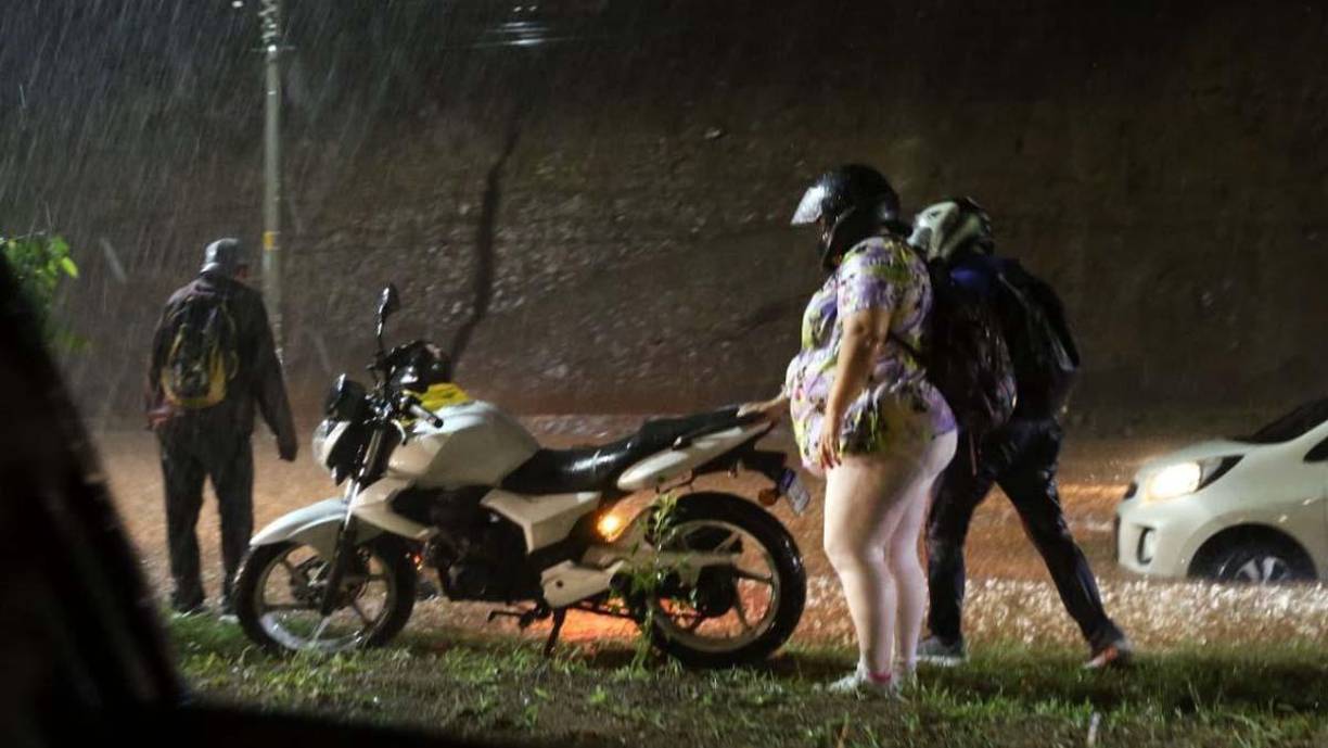 Los departamentos en alerta preventiva) son El Paraíso y Choluteca, en el oriente y sur del país, limítrofes con Nicaragua, el sureño Valle, colindante con El Salvador, y Francisco Morazán, región central.