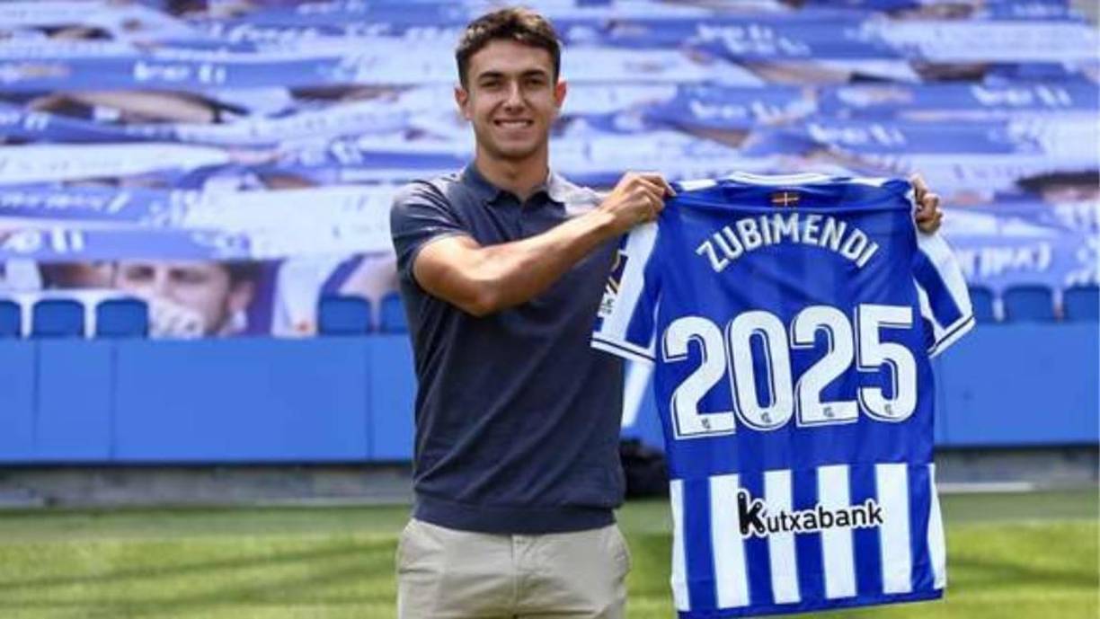 Martín Zubimendi Ibáñez tiene contrato con la Real Sociedad hasta 2025, ese es el gran obstáculo para el Barcelona. Sin embargo, habría sido pedido por Xavi.