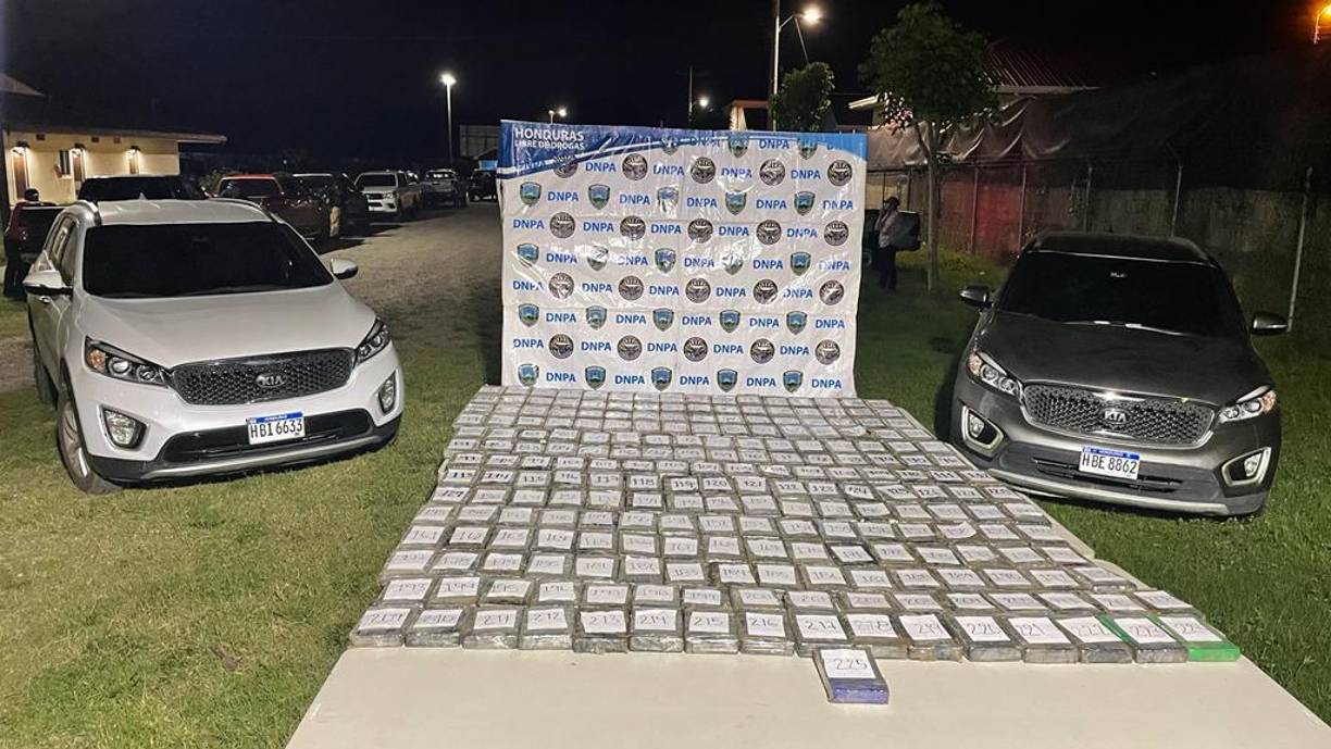 El recuento del alijo finalizó este domingo en una unidad especial de la Policía Nacional en la ciudad de El Progreso, departamento de Yoro, de donde será enviado a Tegucigalpa, según el informe policial.