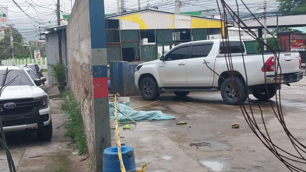 A través de las redes sociales, cientos de internautas se han solidarizado con Rina Leal.