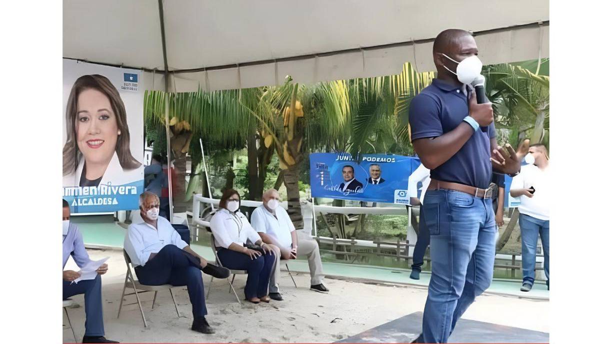 Núñez, en su momento respaldó la precandidatura de <b>Ricardo Álvarez</b> en el Partido Nacional.