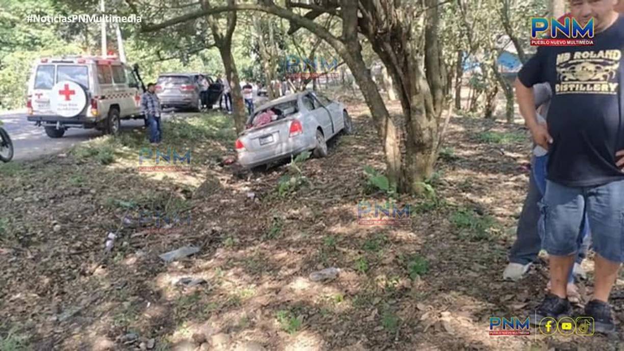 Viajaban de San Luis a SPS sobre la carretera RN20 entre el rodeo y Pueblo Nuevo. Fallaron los frenos y perdió el control de vehículo turismo. 