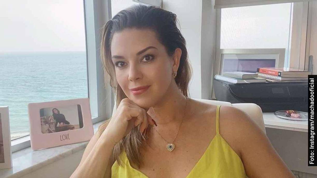 La actriz venezolana luce una envidiable figura fruto de su constancia con la alimentación y el ejercicio.