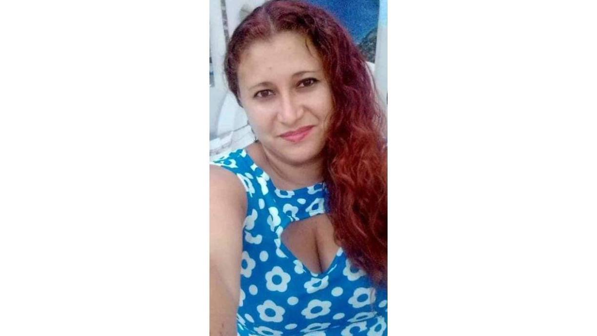 Mientras tanto, familiares y amigos de Claudia Nohemí González Arita lamentan la pérdida de una madre y esposa, cuya vida se apagó de manera inesperada en un accidente que sigue dejando más preguntas que respuestas. 