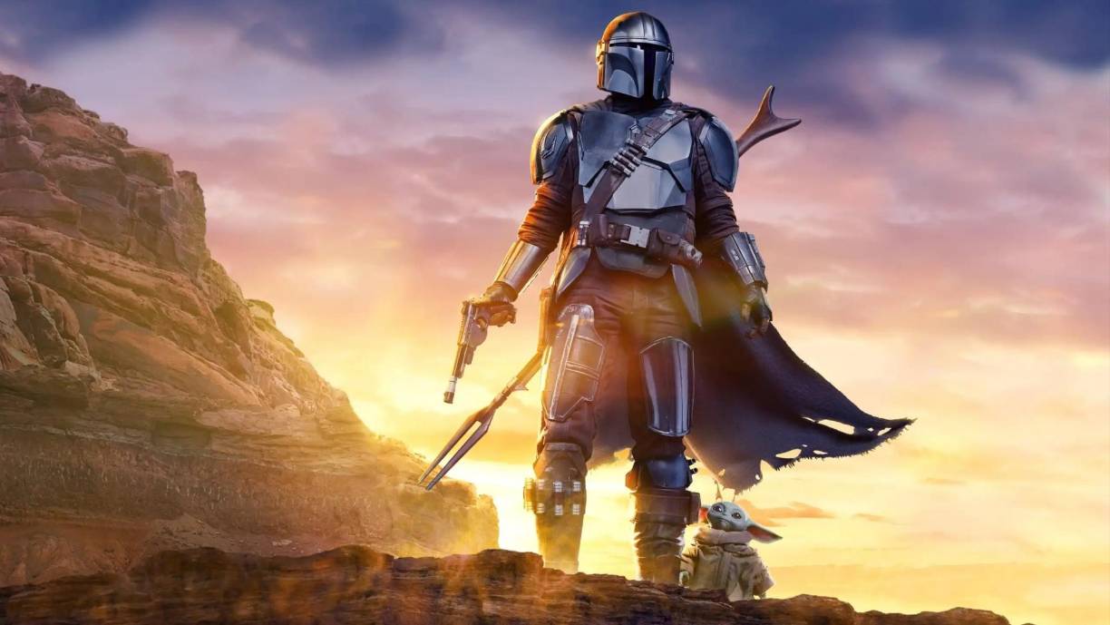 La popularidad de Pedro Pascal siguió creciendo con la serie de ciencia ficción The Mandalorian en 2019, que forma parte del universo Star Wars.Aquí Pascal interpreta al personaje principal (también conocido como Din Djarin o Mando), un cazarrecompensas con casco contratado para encontrar a Grogu y entregarlo a sus enemigos, pero no lo hace y decide protegerlo.
