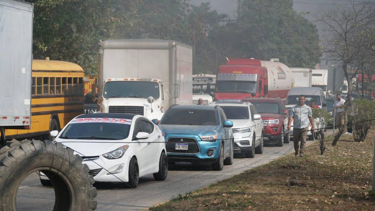 Empleados del Ministerio Público protestan en San Pedro Sula