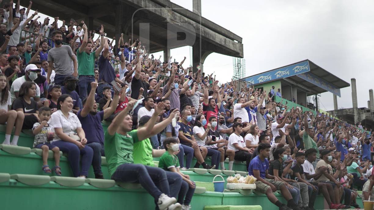 Lindo ambiente se vivió en el estadio Yankel Rosenthal.