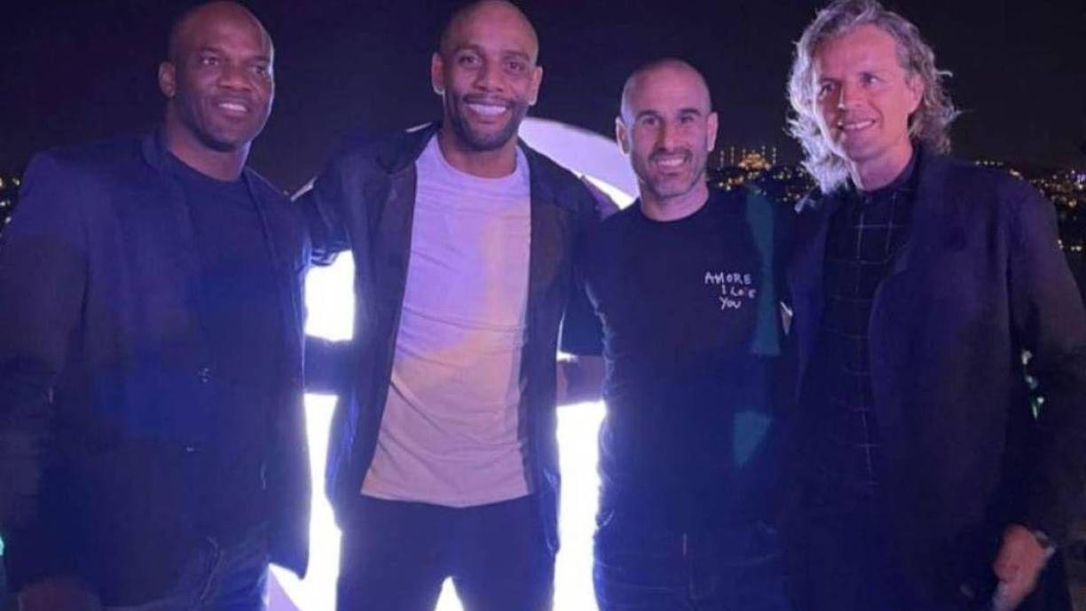 David Suazo en Estambul junto a Maicon, Rodrigo Palacios y Ciccio Colonnese. El hondureño dijo que no importaba el resultado, pero que el Inter la tiene que ganar sí o sí.
