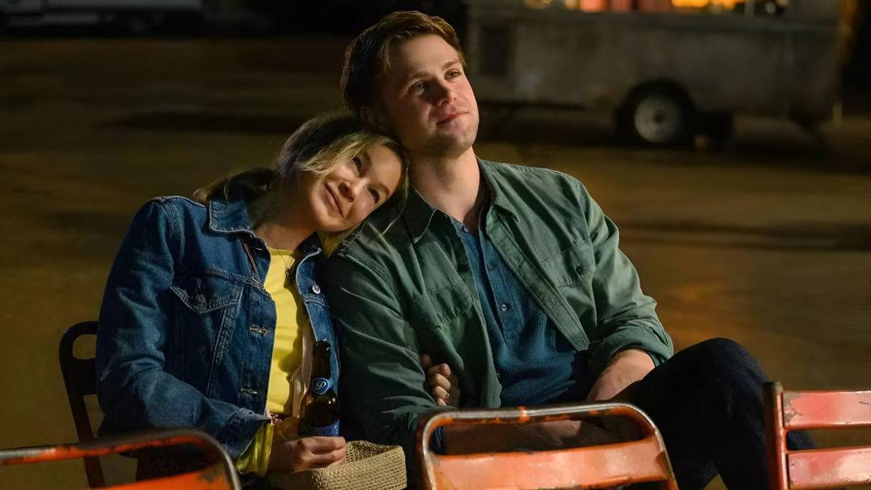 Bridget Jones: loca por él -Renée Zellweger vuelve a encarnar a Bridget Jones en esta adaptación del tercer libro de la serie escrita por Helen Fielding. La historia muestra a la protagonista como madre soltera de dos hijos, lidiando con la pérdida de Mark Darcy, quien aparece en forma de espíritu interpretado por Colin Firth. En febrero del 2025 será su estreno.