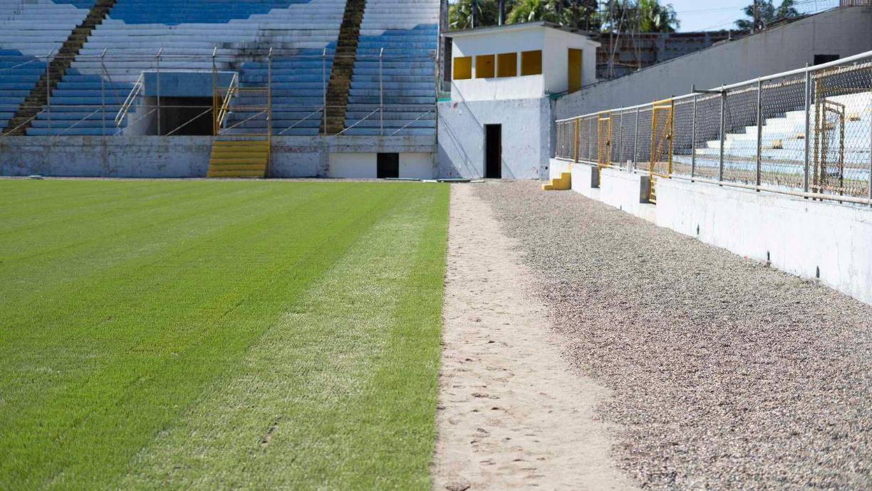 El estadio Francisco Morazán se unirá al estadio Nacional Chelato Uclés como los dos recintos con la mejor grama del país tras trabajos arduos de CONDEPOR junto a la Gerencia de Deportes de SPS.