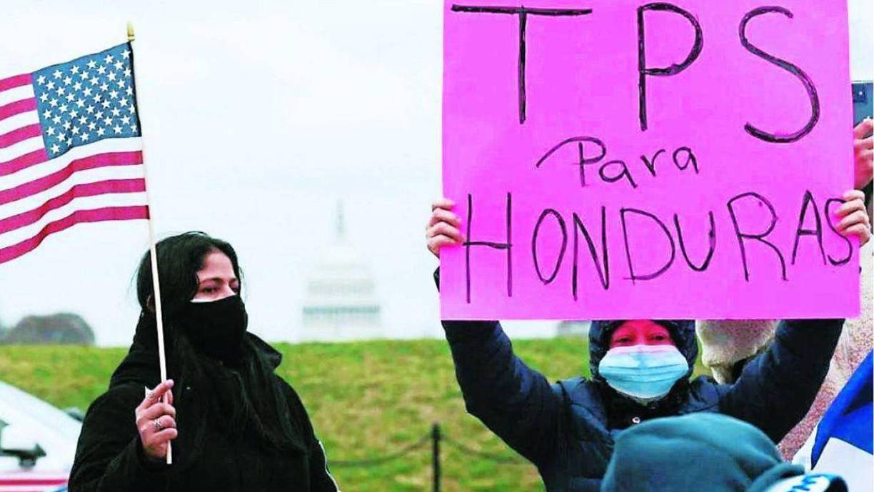 CINCO: TPS. En 2024, el Gobierno de EE UU ha proporcionado cifras importantes sobre los migrantes hondureños. Aproximadamente, 323,000 personas de varios países están bajo el programa de Estatus de Protección Temporal (TPS). La designación de TPS para Honduras sigue vigente hasta el 5 de julio de 2025, permitiendo a estos beneficiarios vivir y trabajar legalmente en EE UU si llegaron antes del 30 de diciembre de 1998.