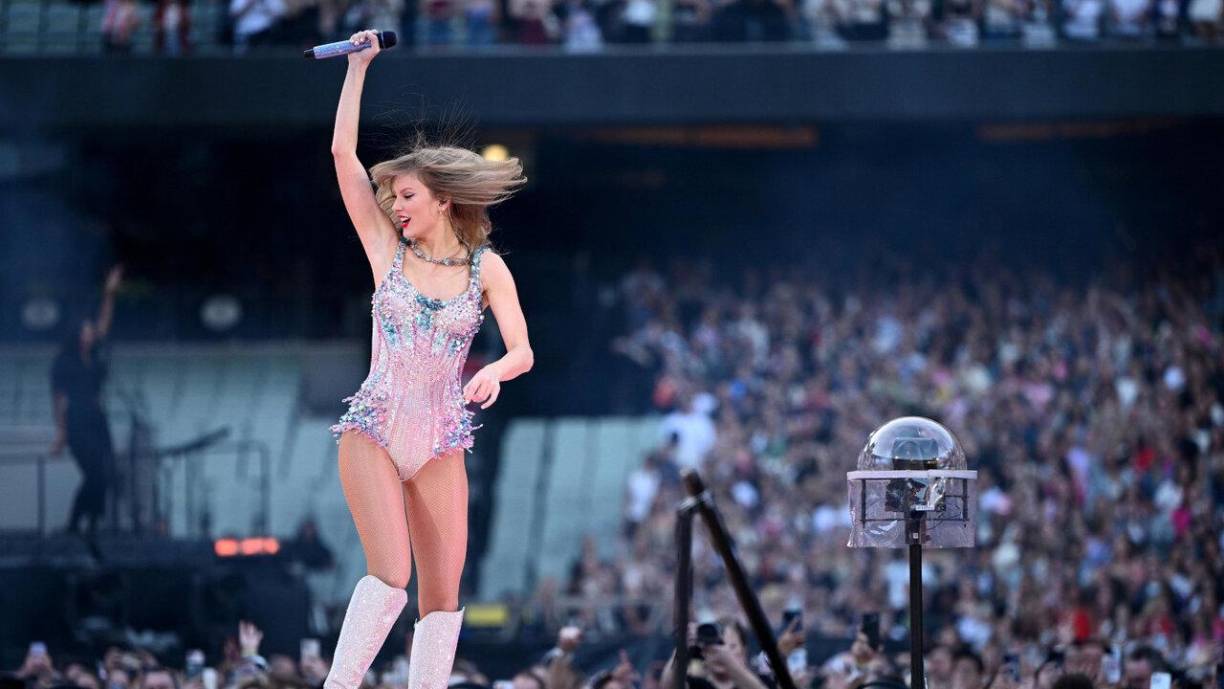 La estrella del pop Taylor Swift fue la triunfadora de los premios Billboard Music Awards 2024 (BBMA) que se otorgaron el jueves por la noche y en los que consiguió un total de diez galardones, con los que suma ya 49 en toda su carrera y se convierte en la más laureada.